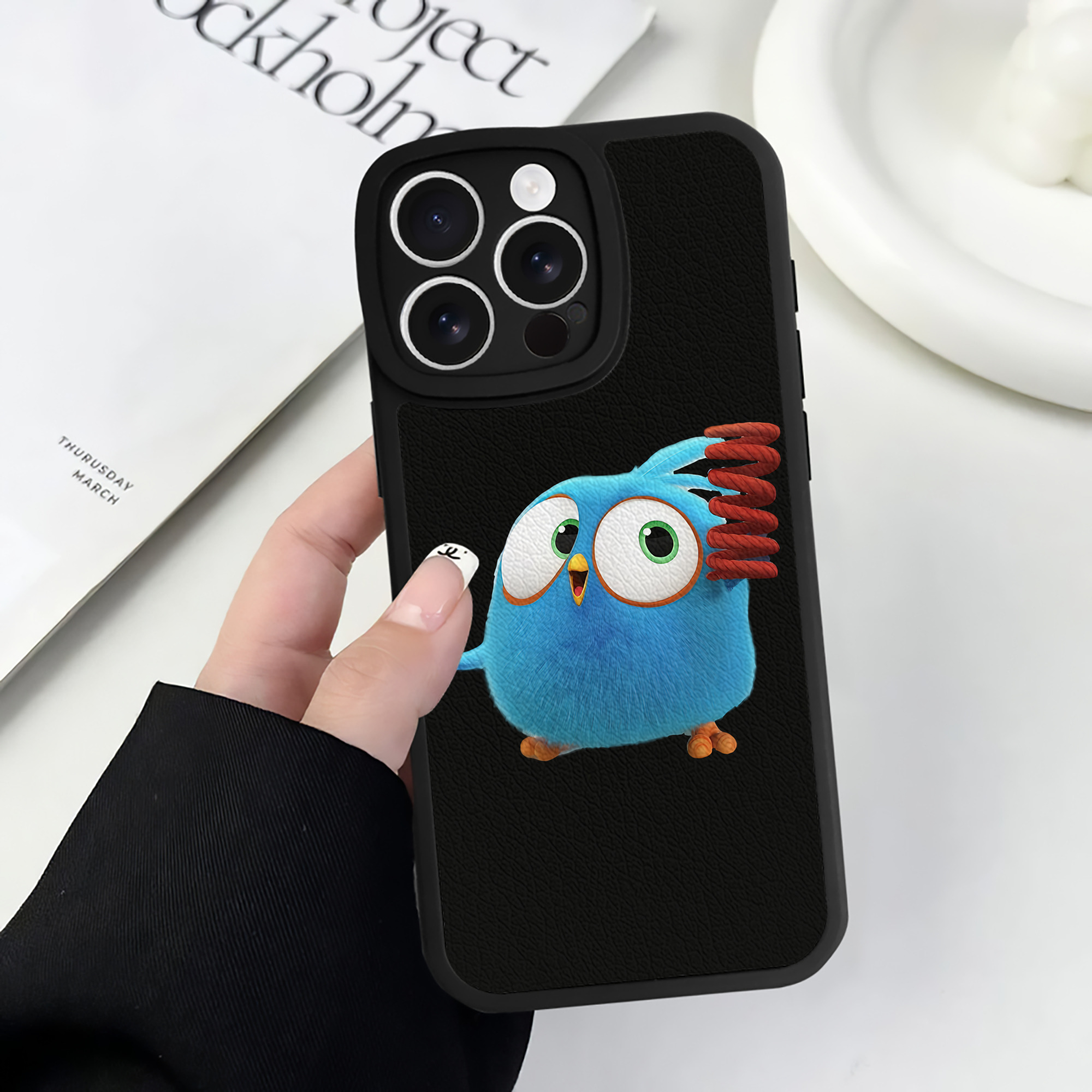 Angry Birds アングリーバード 【iPhone 16シリーズ対応】シリコンスマホケース（レザー調） 材質：シリコン
